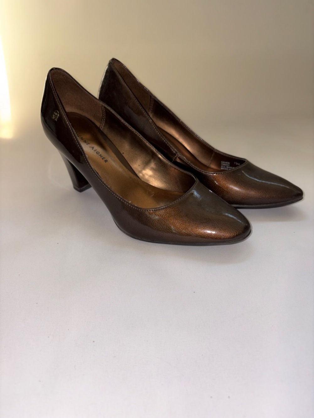 Etienne Aigner Haven‎ Bronze Patent Leather Dress Pumps Size 7.5